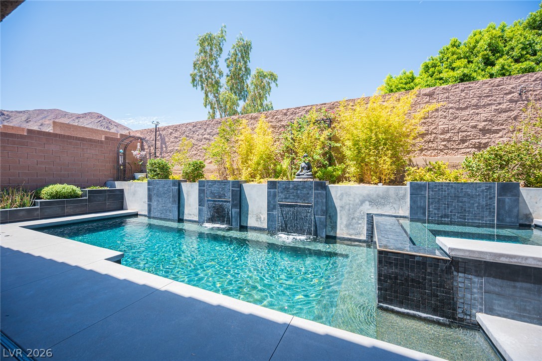 1197 Hillside Peak Street Henderson NV 89002