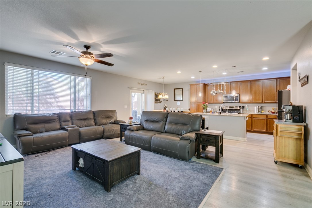 7745 Donner Peak Street Las Vegas NV 89166