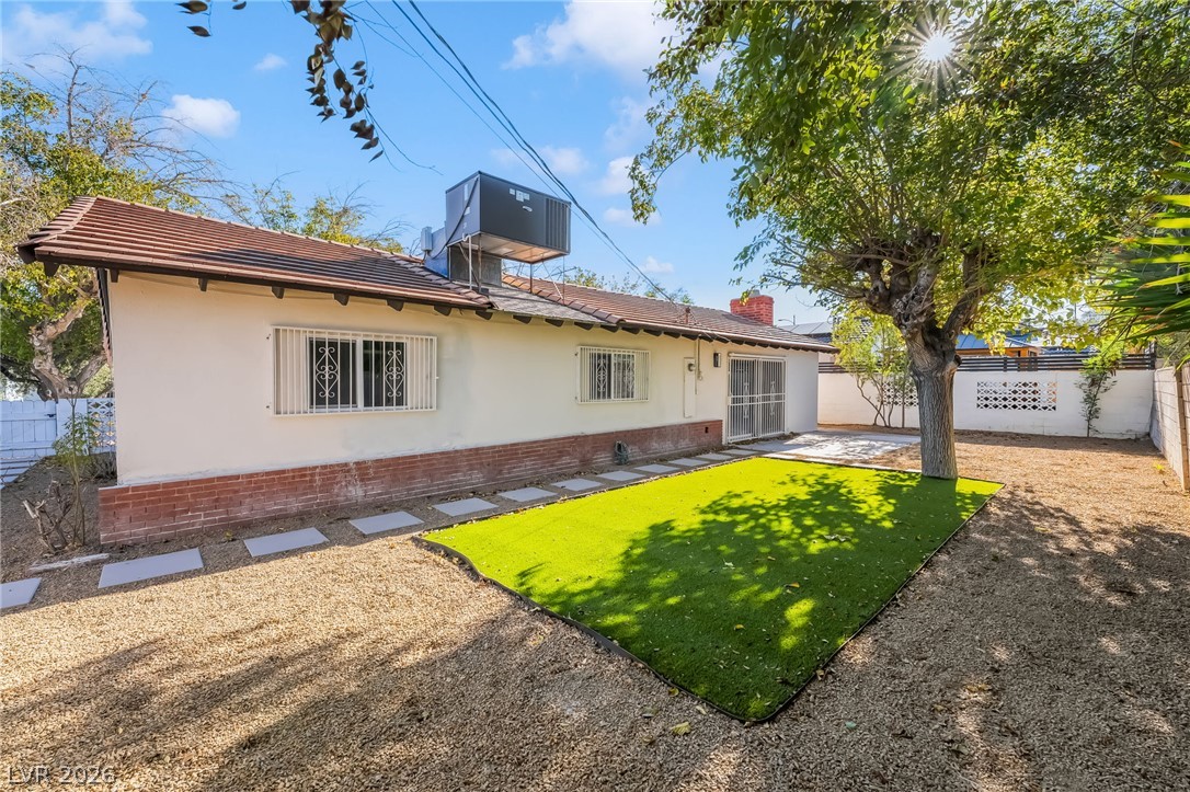 1813 Bracken Avenue Las Vegas NV 89104