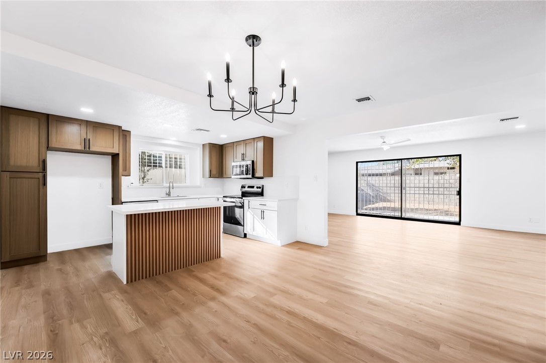1813 Bracken Avenue Las Vegas NV 89104