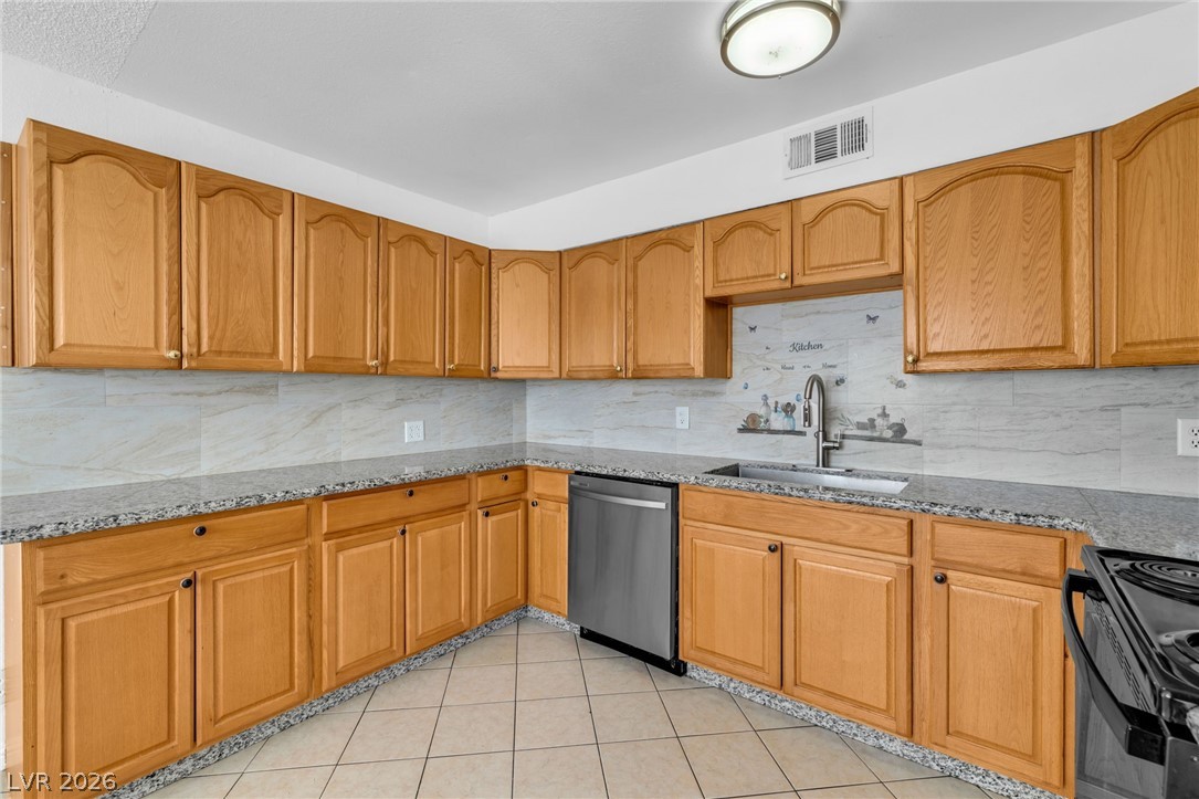 6224 Bristol Way Las Vegas NV 89107
