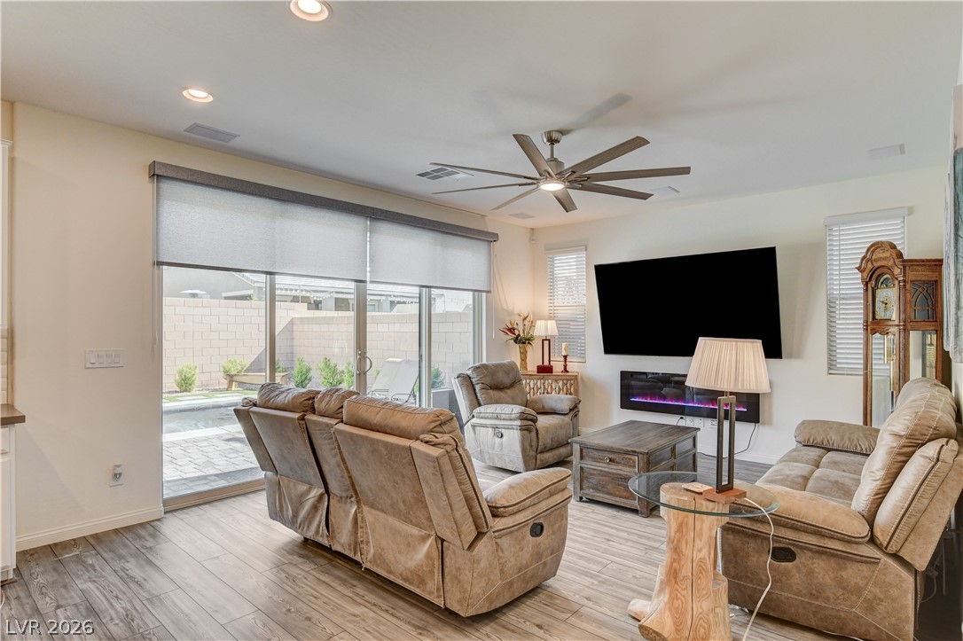 7450 Tinley Creek Avenue Las Vegas NV 89113