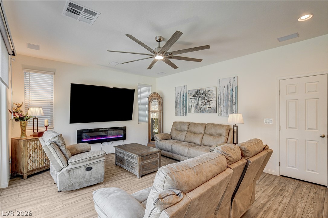 7450 Tinley Creek Avenue Las Vegas NV 89113