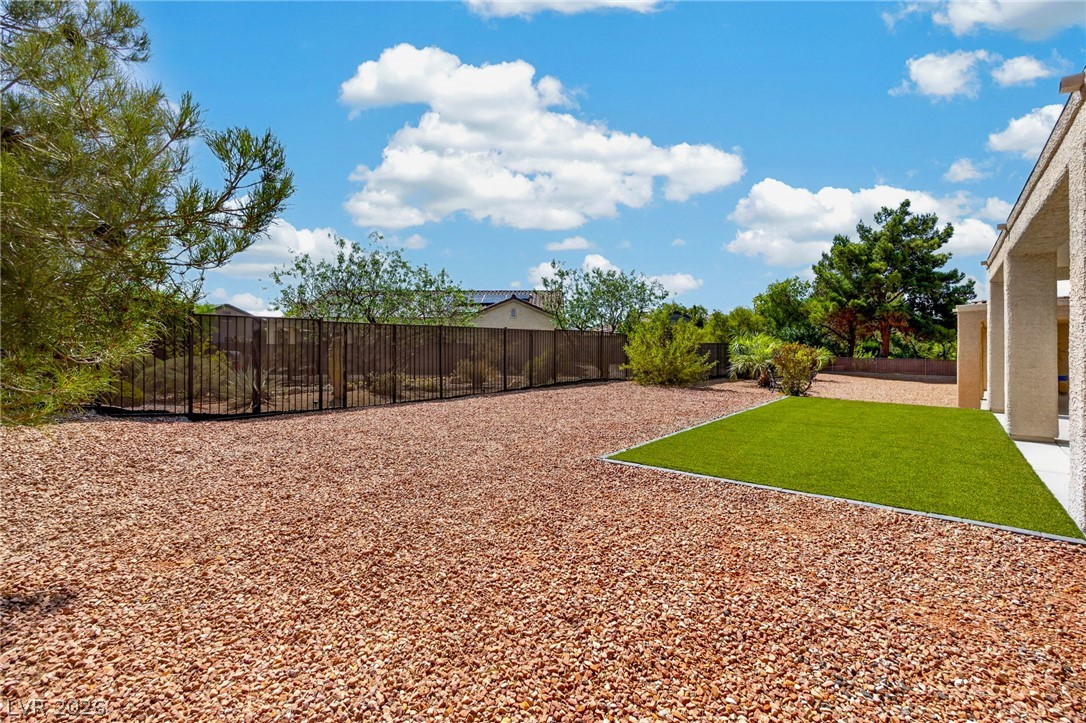 1651 Danbury Crossing Drive Henderson NV 89052