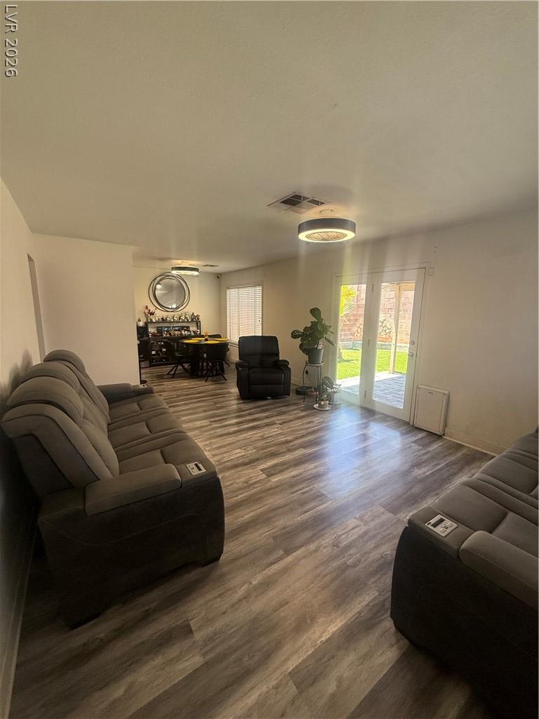 3929 Calle Esquina Las Vegas NV 89103