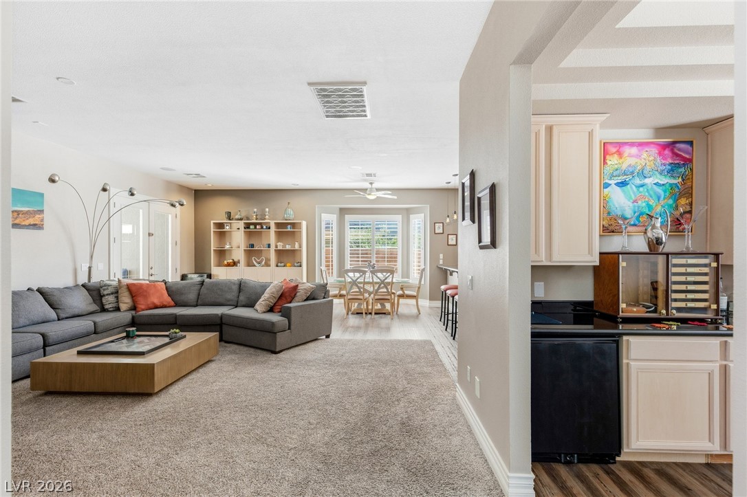 8052 Dark Hollow Place Las Vegas NV 89117