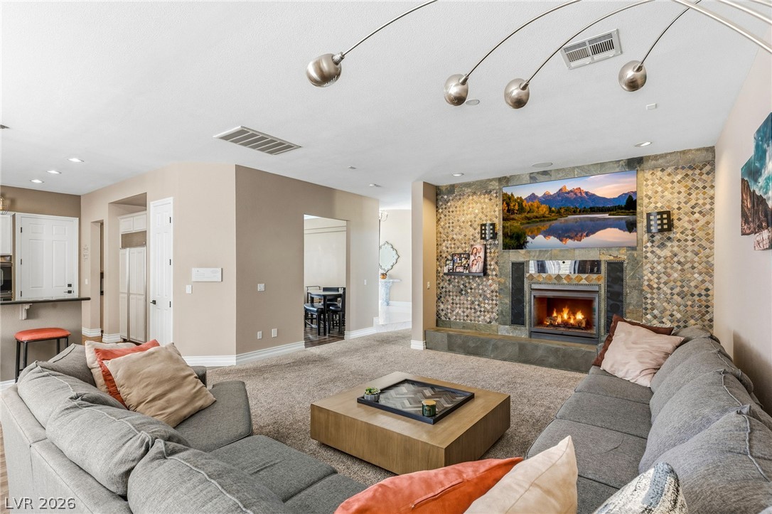 8052 Dark Hollow Place Las Vegas NV 89117