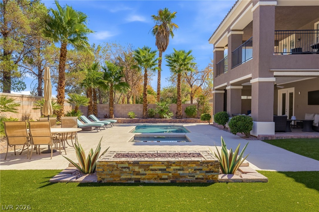 8052 Dark Hollow Place Las Vegas NV 89117