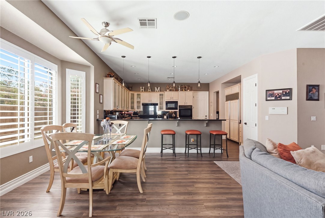 8052 Dark Hollow Place Las Vegas NV 89117