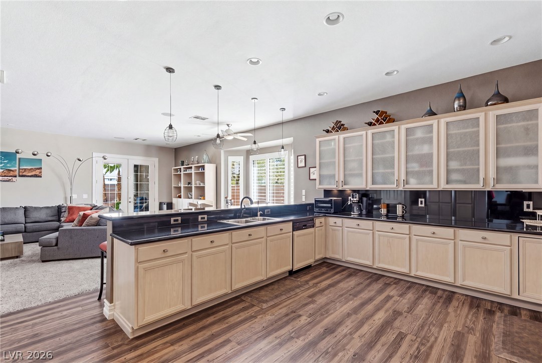 8052 Dark Hollow Place Las Vegas NV 89117