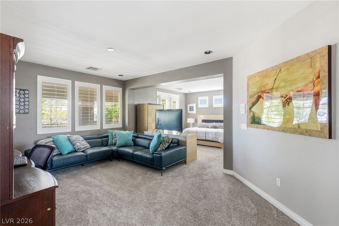 8052 Dark Hollow Place Las Vegas NV 89117