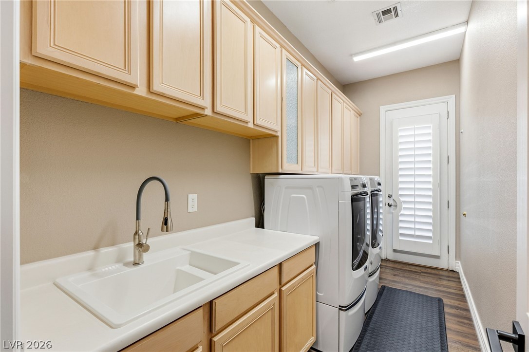 8052 Dark Hollow Place Las Vegas NV 89117