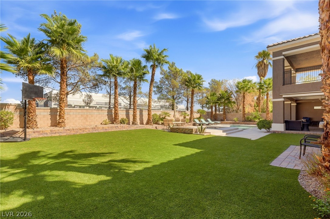 8052 Dark Hollow Place Las Vegas NV 89117