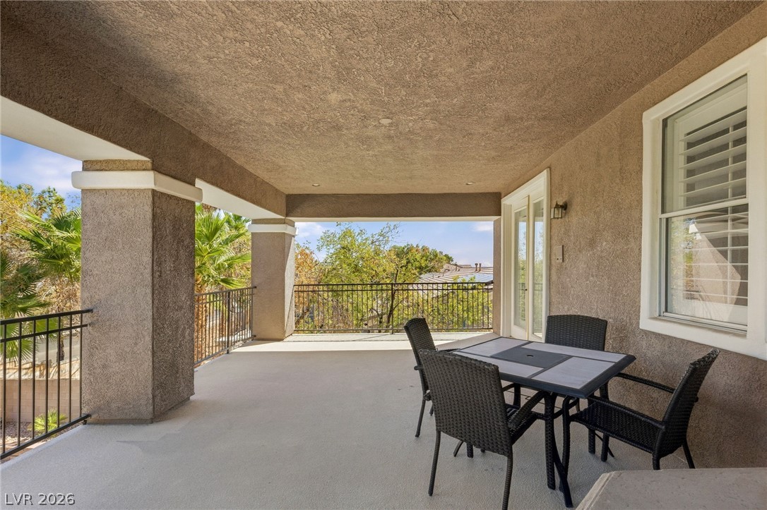 8052 Dark Hollow Place Las Vegas NV 89117