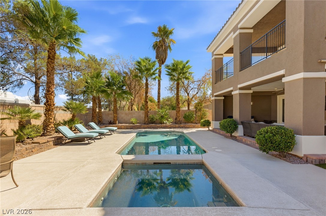 8052 Dark Hollow Place Las Vegas NV 89117