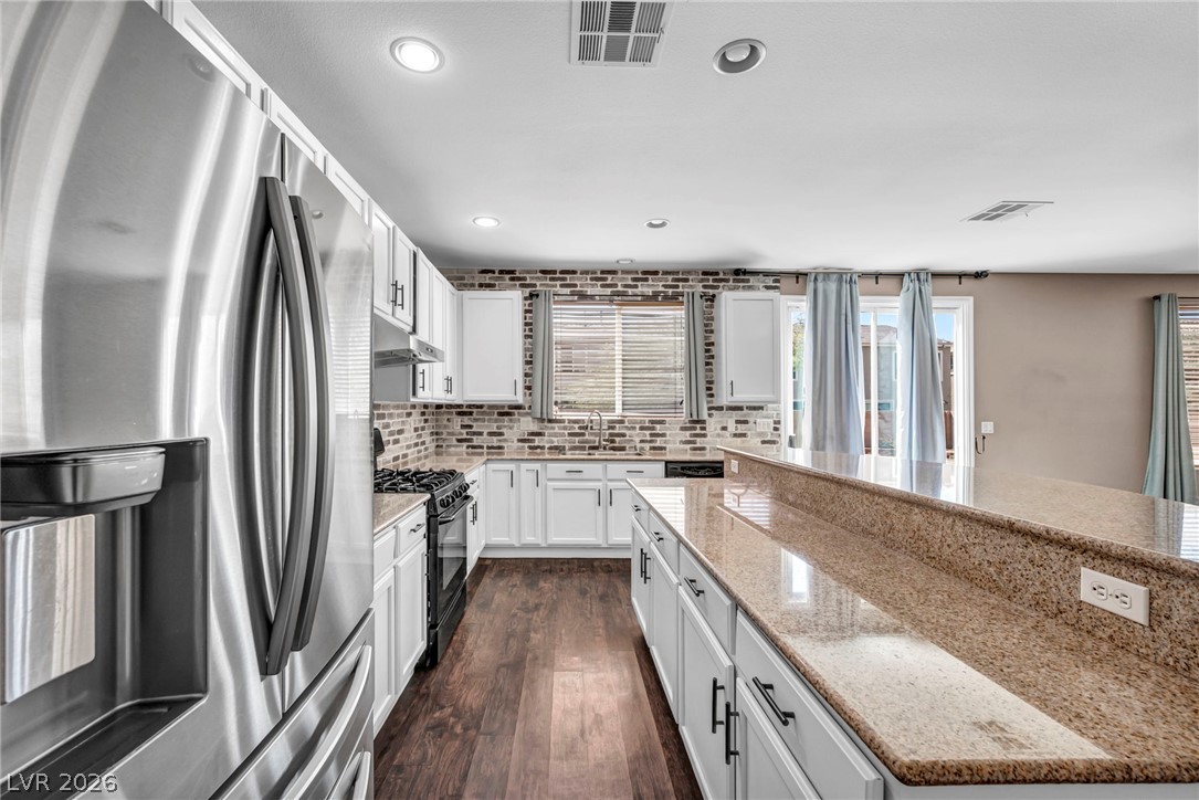 4021 Keasberry Avenue North Las Vegas NV 89081