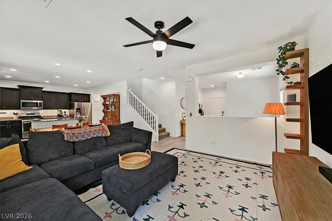 7913 Woolly Street Las Vegas NV 89149
