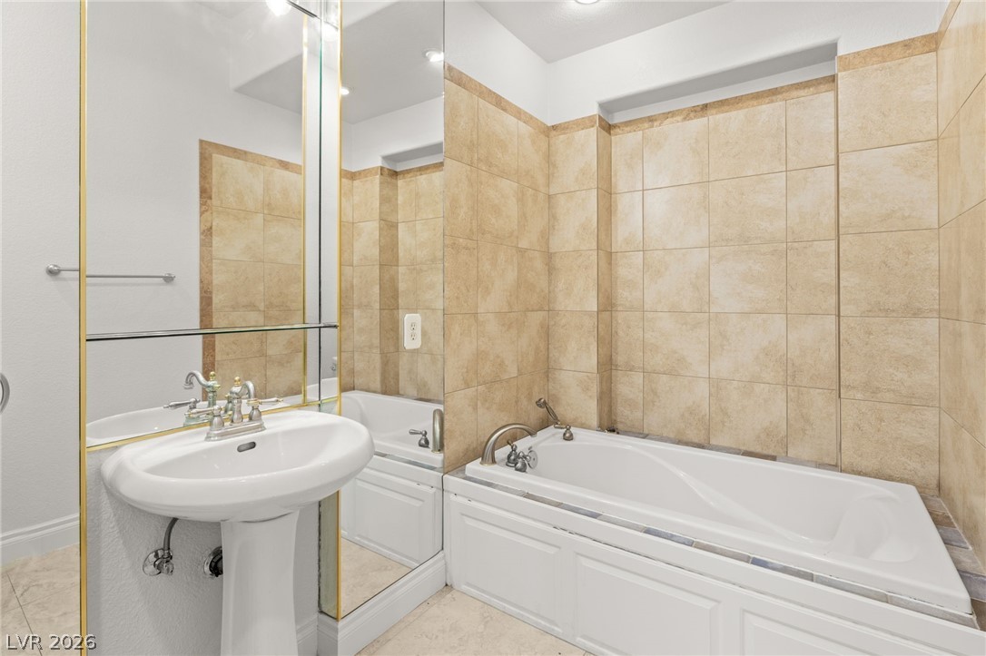 8924 Echo Ridge Drive Las Vegas NV 89117