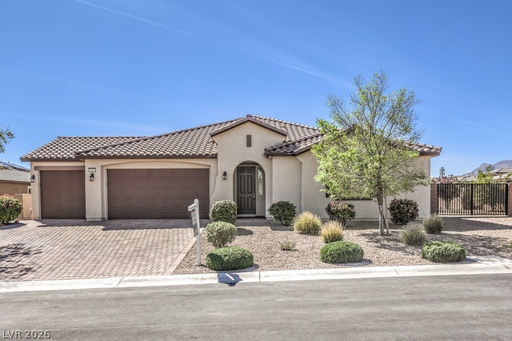 9805 Yellow Shadow Avenue Las Vegas NV 89149
