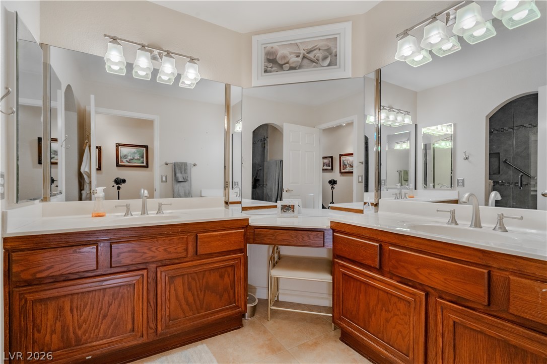 8909 Meadowood Drive Las Vegas NV 89134