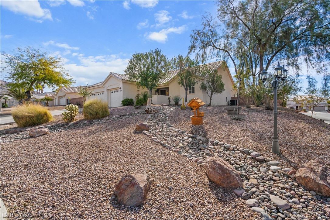6647 Isolated Avenue Las Vegas NV 89110