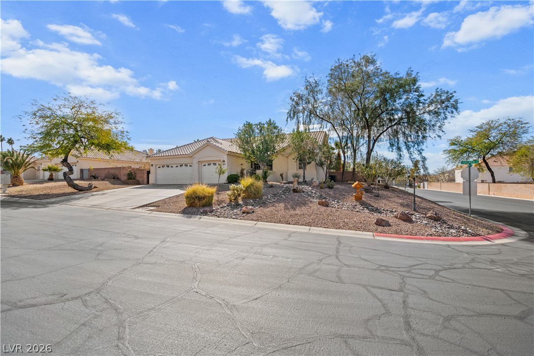 6647 Isolated Avenue Las Vegas NV 89110