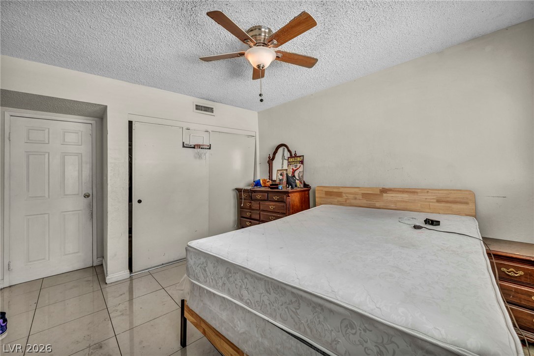 313 Falcon Lane Las Vegas NV 89107