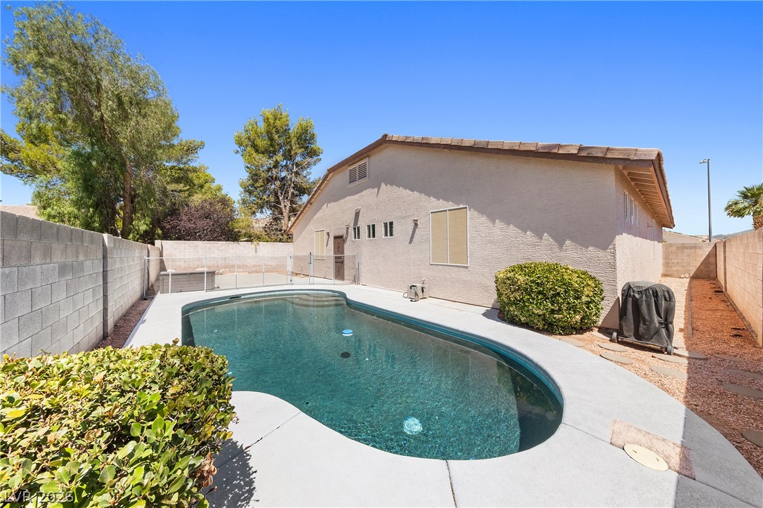 9613 Cherry Canyon Avenue Las Vegas NV 89129