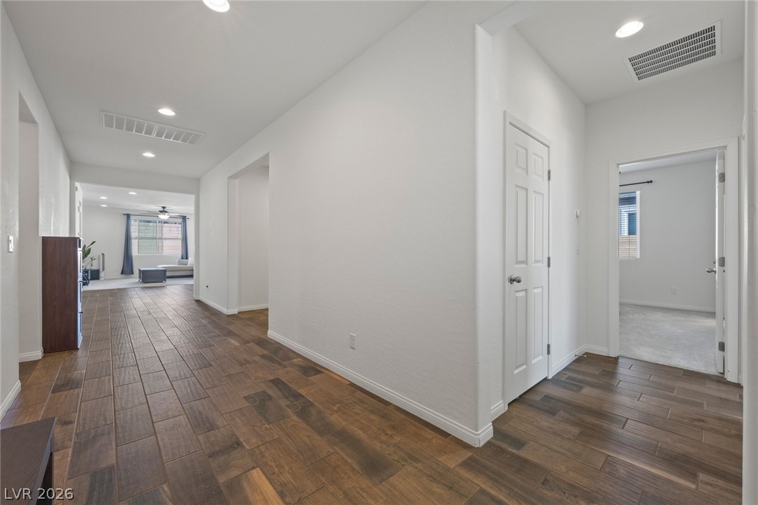 6721 Sycamore Pines Street Las Vegas NV 89149