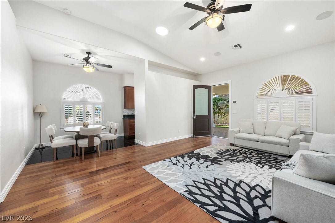 7440 Oak Grove Avenue Las Vegas NV 89117