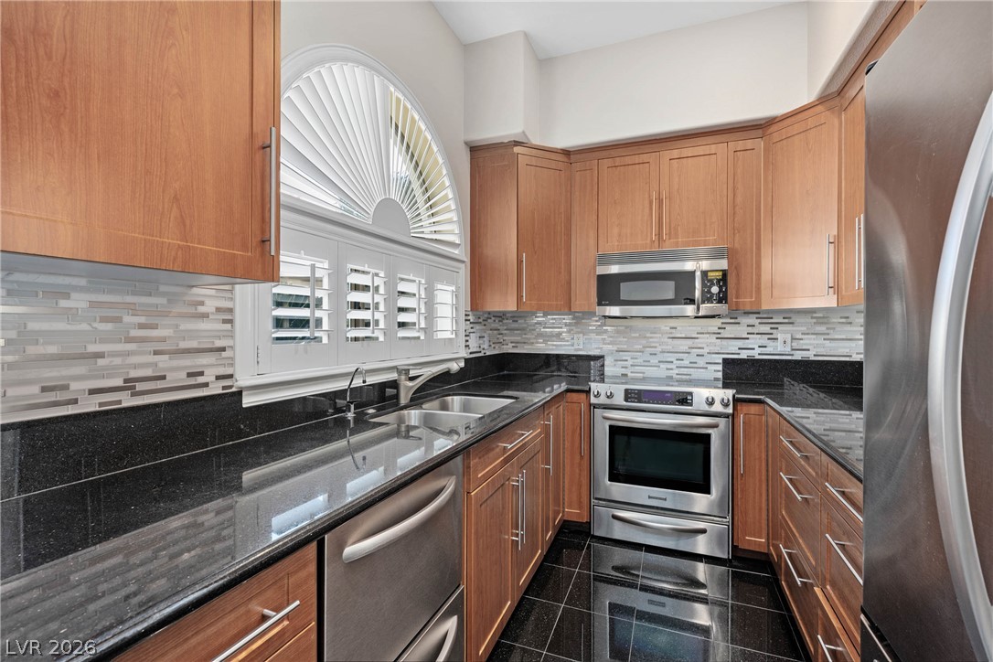 7440 Oak Grove Avenue Las Vegas NV 89117