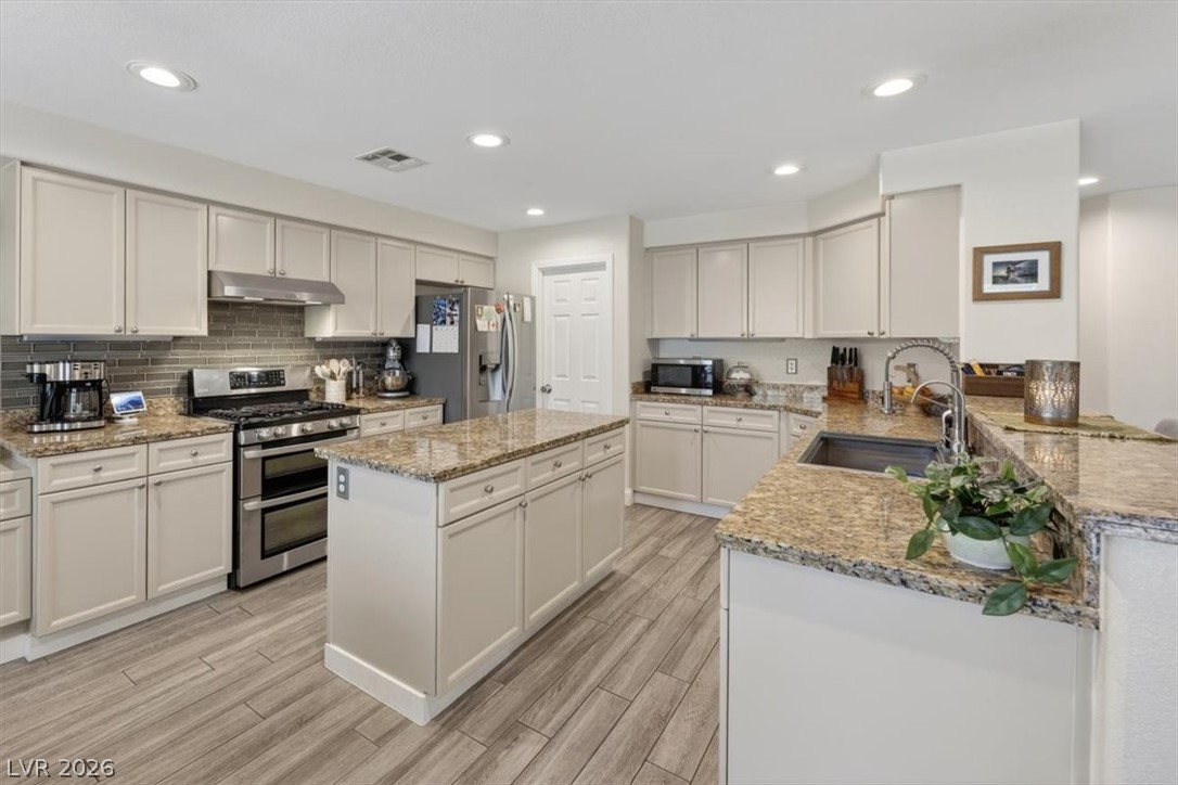 969 Pleasing Plateau Street Henderson NV 89002