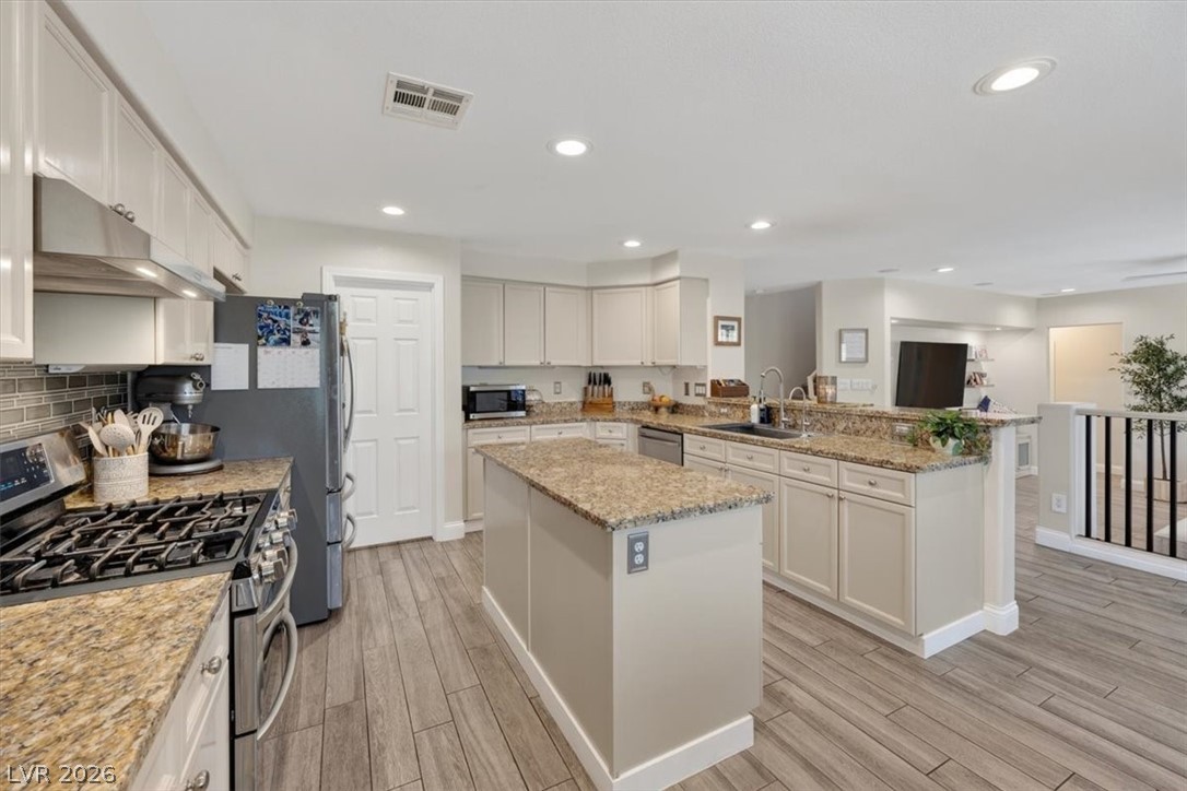 969 Pleasing Plateau Street Henderson NV 89002