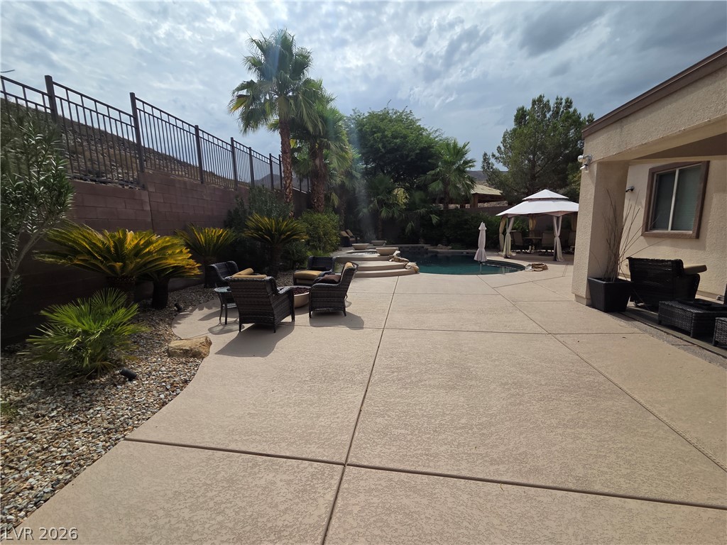 2104 Pont National Drive Henderson NV 89044