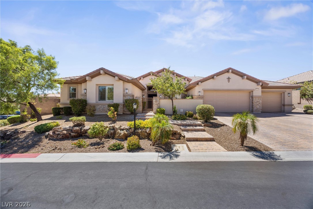 9843 Cathedral Pines Avenue Las Vegas NV 89149
