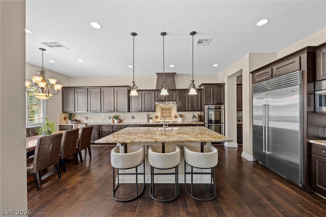 9843 Cathedral Pines Avenue Las Vegas NV 89149