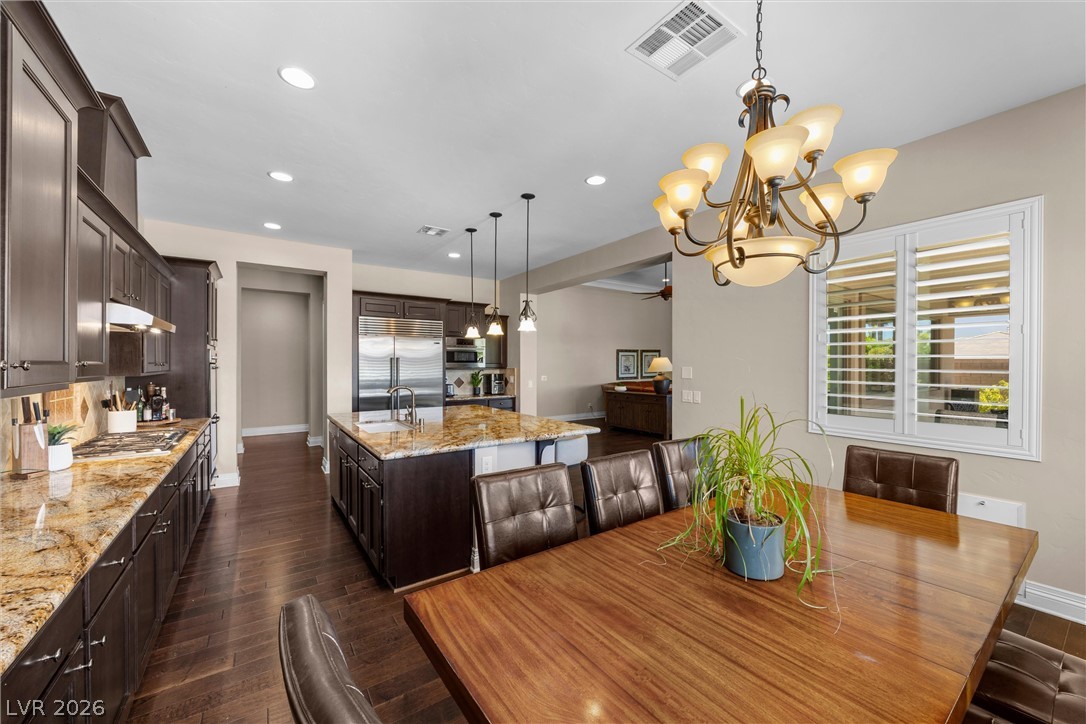 9843 Cathedral Pines Avenue Las Vegas NV 89149