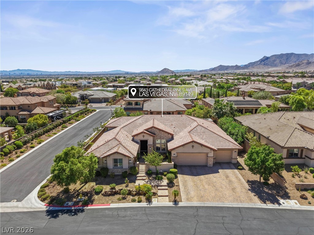 9843 Cathedral Pines Avenue Las Vegas NV 89149