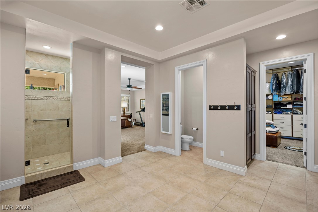 9843 Cathedral Pines Avenue Las Vegas NV 89149