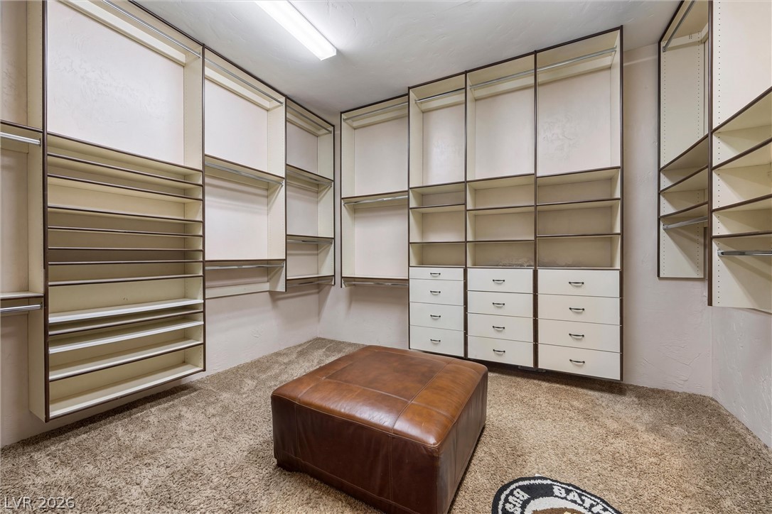 9843 Cathedral Pines Avenue Las Vegas NV 89149