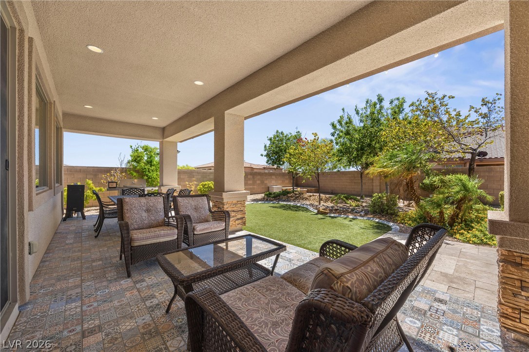 9843 Cathedral Pines Avenue Las Vegas NV 89149