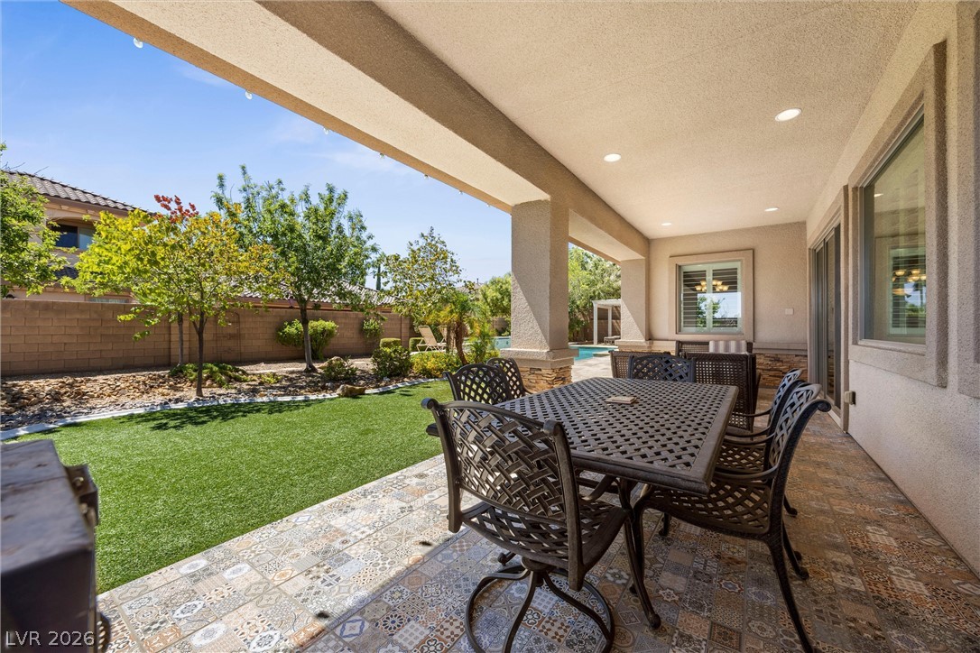 9843 Cathedral Pines Avenue Las Vegas NV 89149