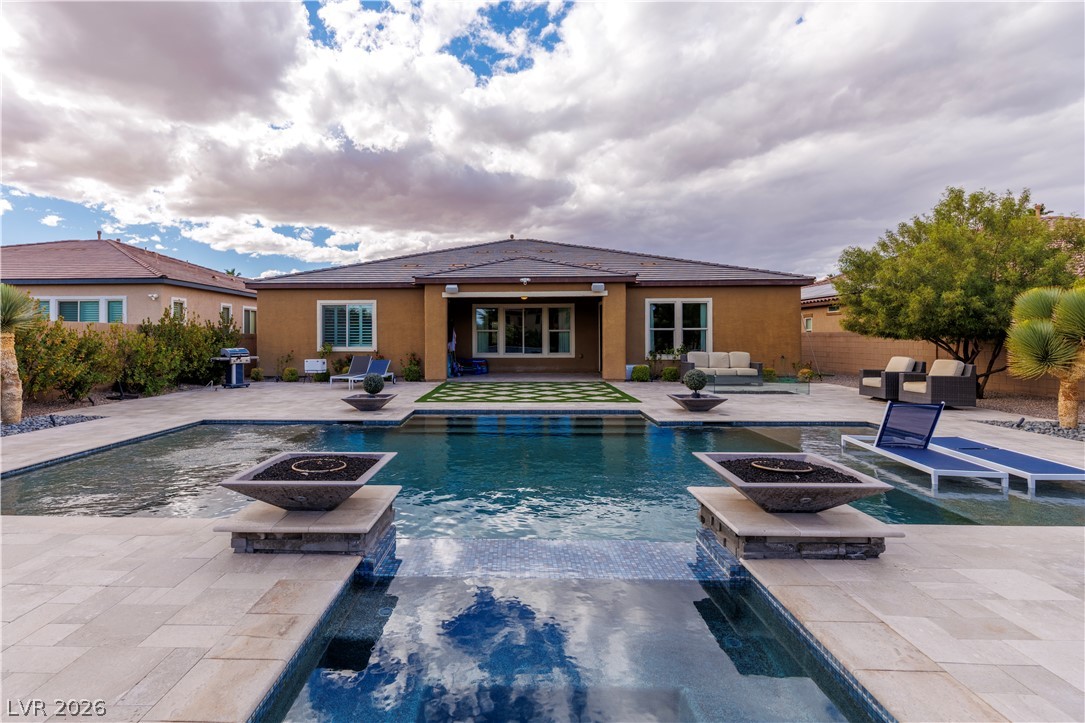 7722 Rainbow Rising Street Las Vegas NV 89113