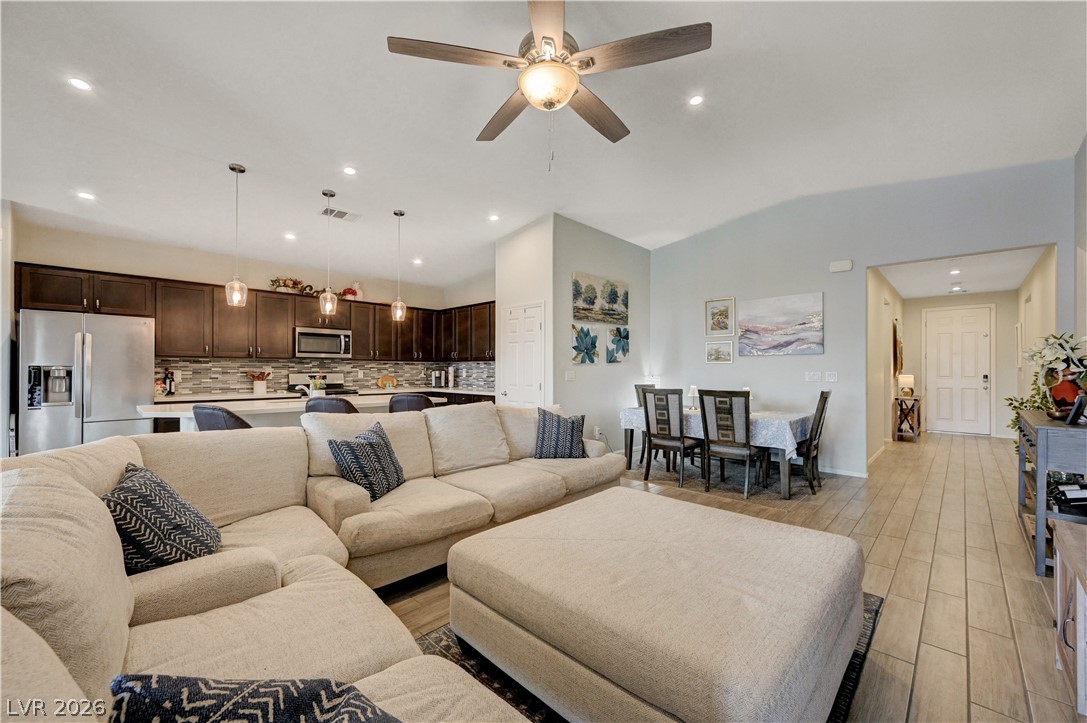 27 Red Sandstone Avenue North Las Vegas NV 89031