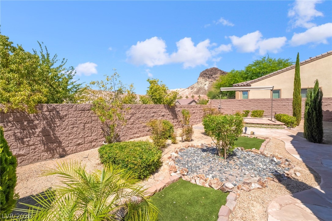 2 Lago Turchino Court Henderson NV 89011