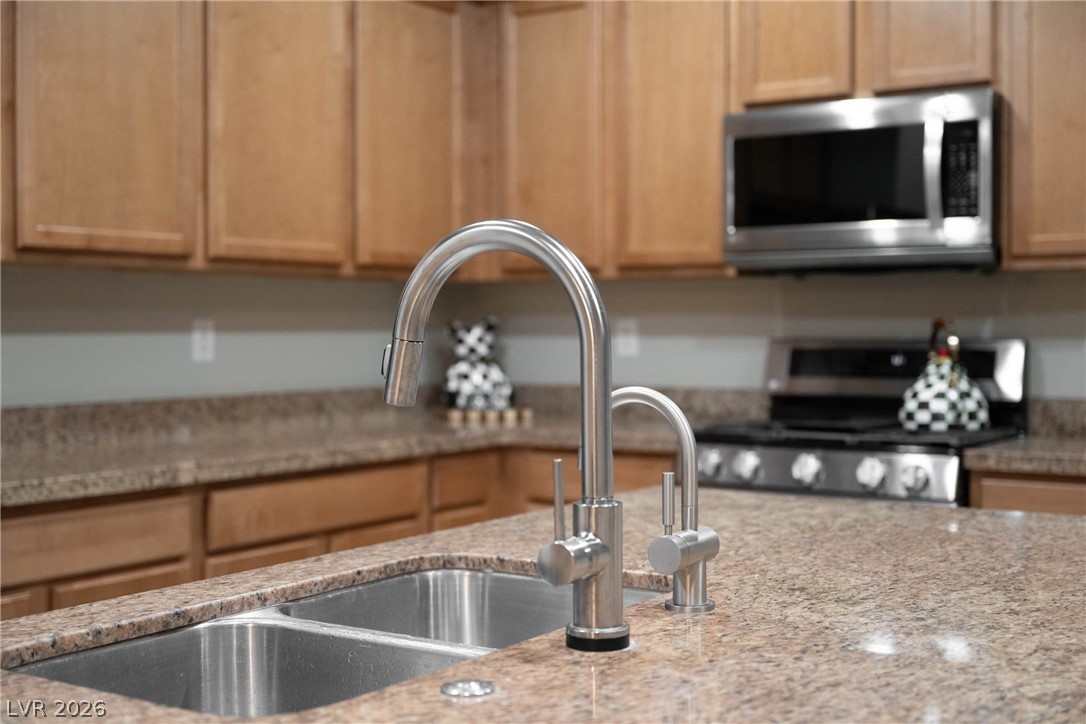 1136 Strada Pecei Henderson NV 89011