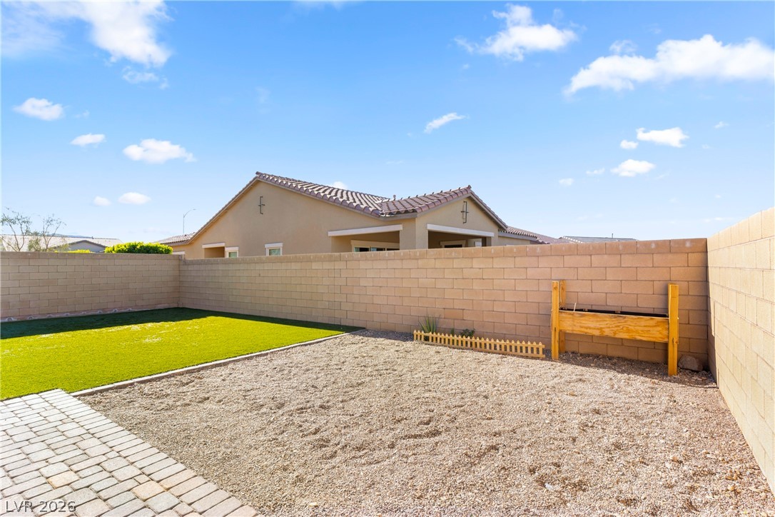 557 Comodo Street Henderson NV 89011