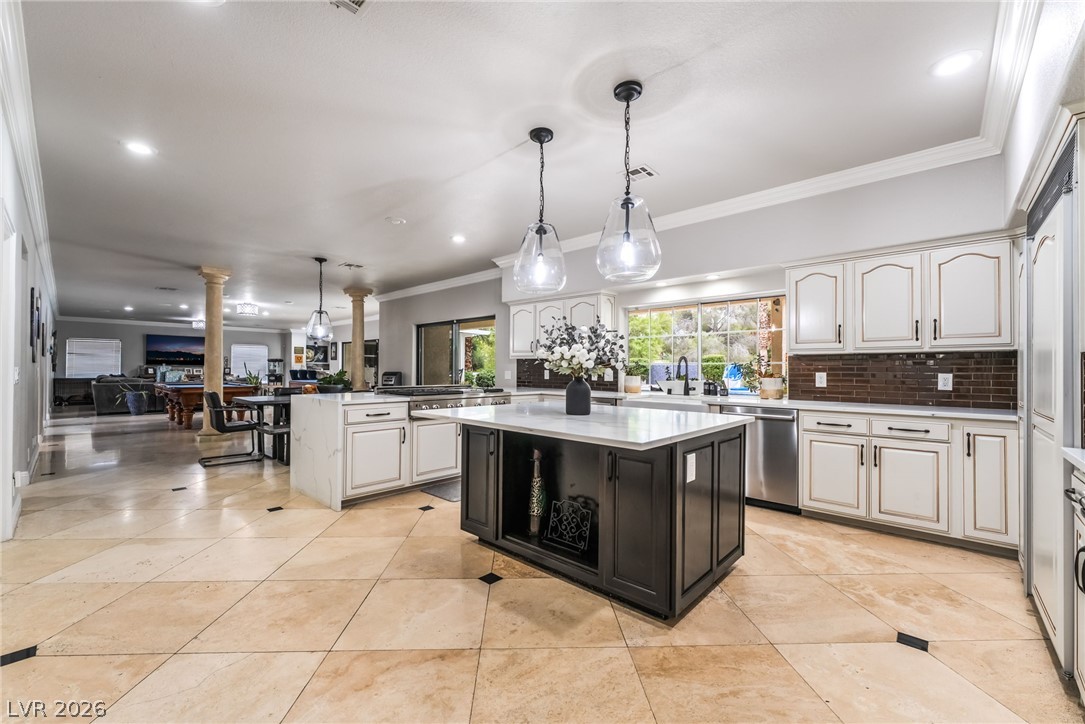 7525 Eldora Avenue Las Vegas NV 89117