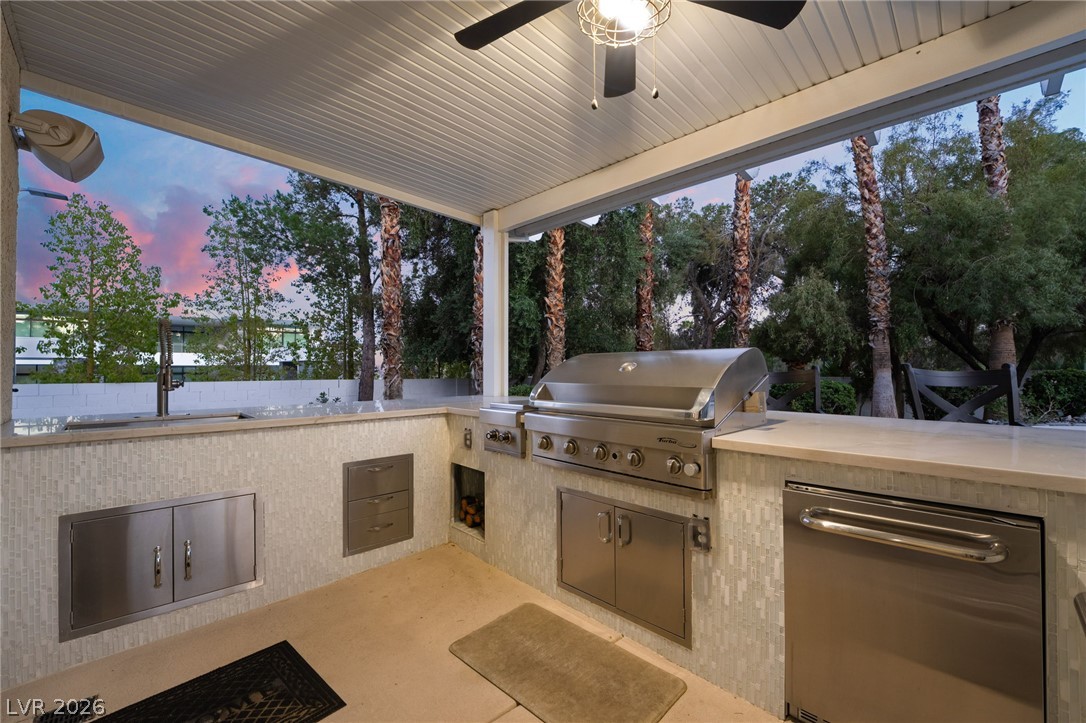7525 Eldora Avenue Las Vegas NV 89117