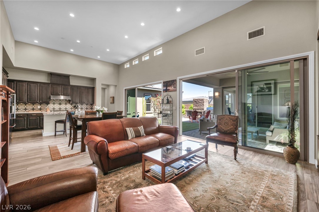 6706 Desert Crimson Street Las Vegas NV 89148
